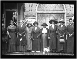 71.22 Negro women female help outside Ontario House-page-001